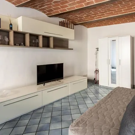Presto Apartment Santo Spirito Oltrarno Florence * Florence